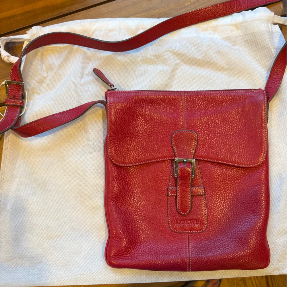Vintage Leather Loewe Red Crossbody Bag